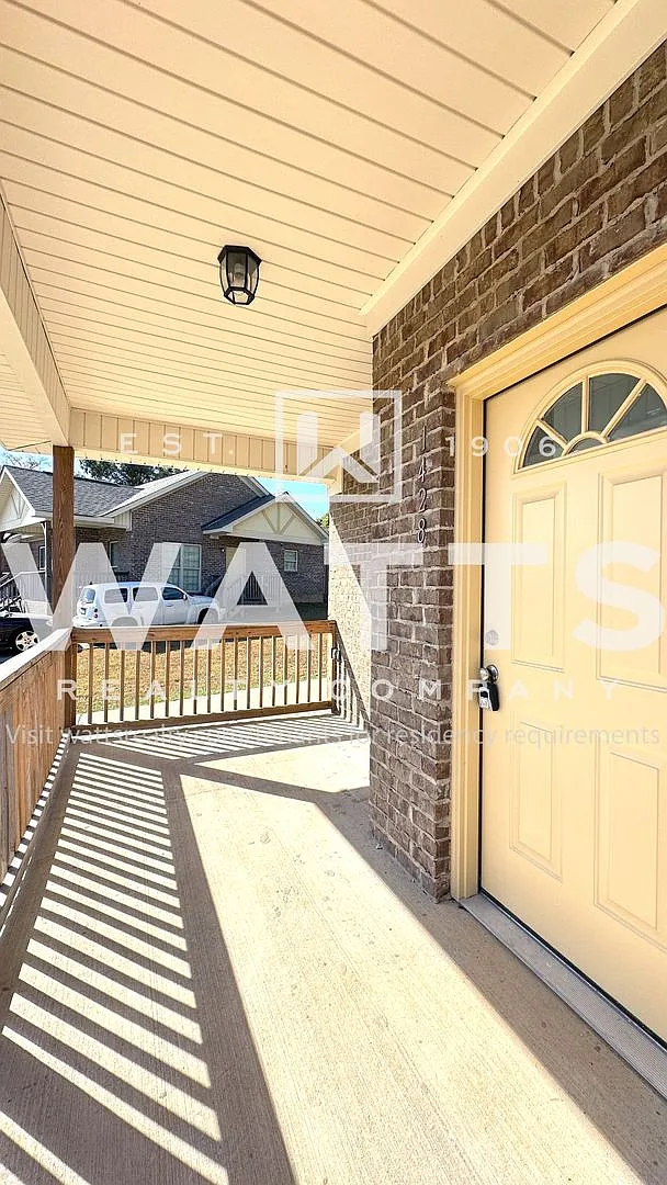 2 Bedroom Duplex in Shadow Brook Community — Photo 4