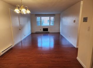 16-16A Mayberry Dr #1, Westborough, MA 01581