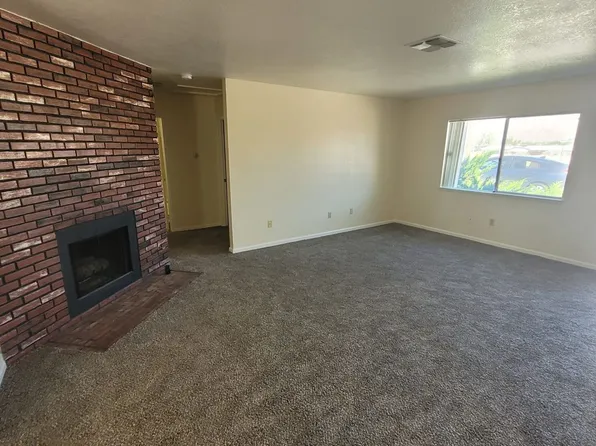 15430 Straight Arrow Rd, Apple Valley, CA 92307