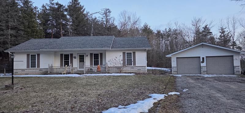 1st image of 1816 N Abbe Rd