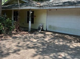 2225 S Major Dr, Beaumont, TX 77707