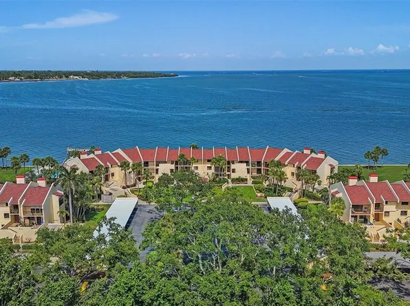 7520 Sunshine Skyway Ln S APT 109, Saint Petersburg, FL 33711