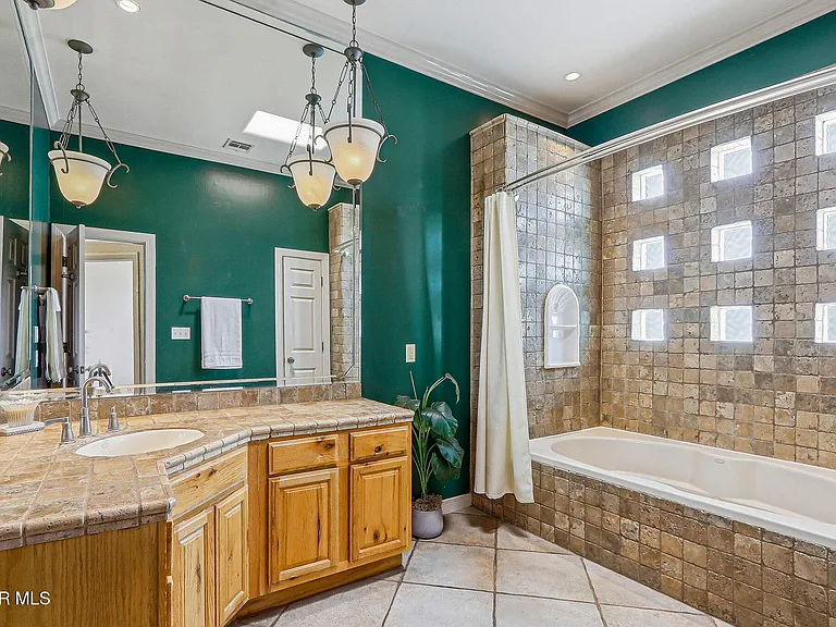 5601 Burning Tree Dr — Photo 39