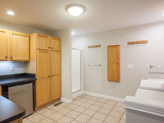 5th image of 2084 Sheridan Dr