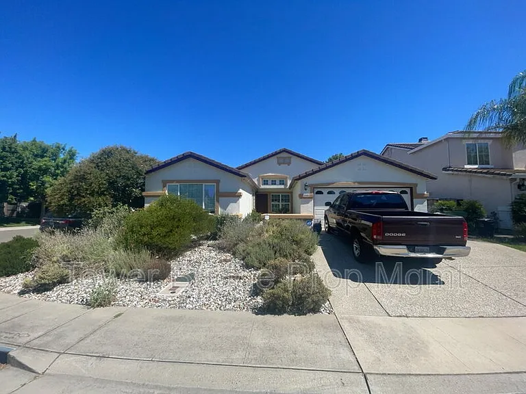 5501 Spring Falls Ct — Photo 2