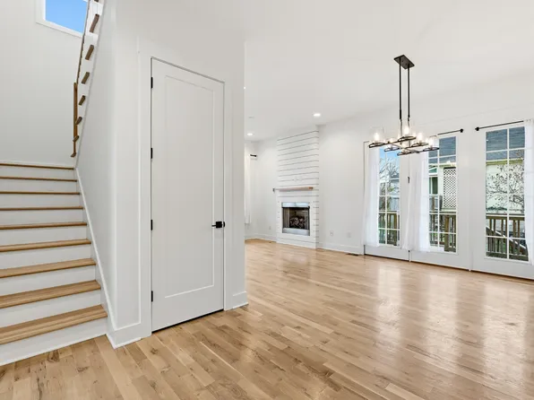 131 Fain St, Nashville, TN 37210