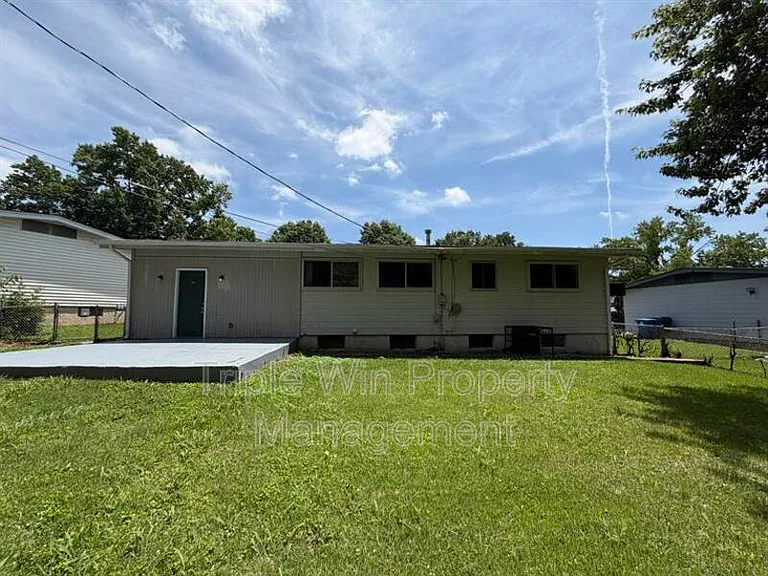 10329 Chesley Dr — Photo 6