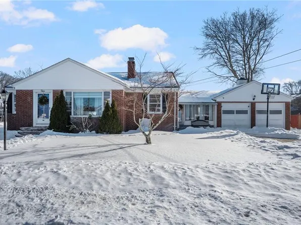 2 Ward Ave, North Providence, RI 02904