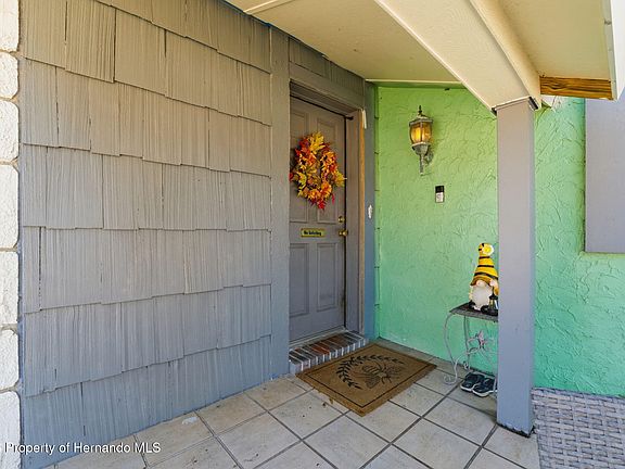 3rd image of 3619 Springfield Dr