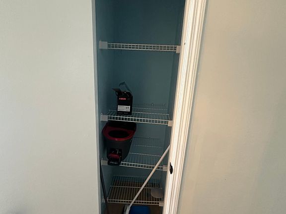 2nd image of 1104 Monticello Ln APT 4