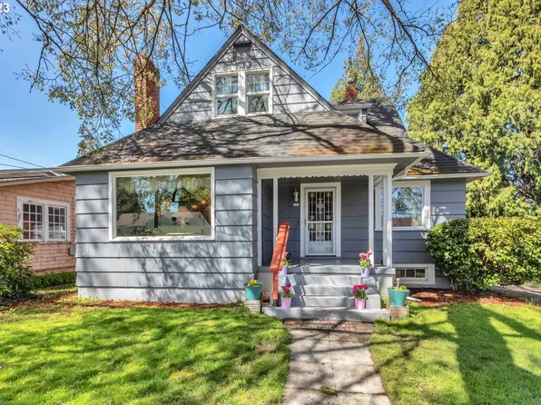 235 NE Stafford St, Portland, OR 97211