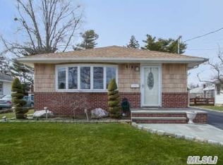 214 Milburn Ave, Hempstead, NY 11550