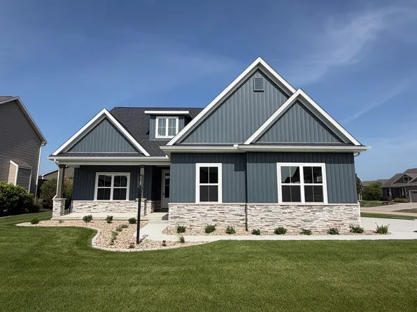 1108 Glen Abbey Dr, Champaign, IL 61822