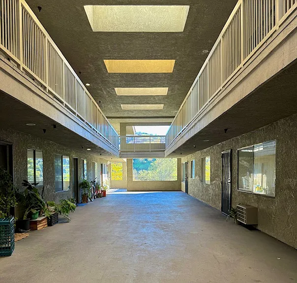 5000 Echo Street — Photo 2