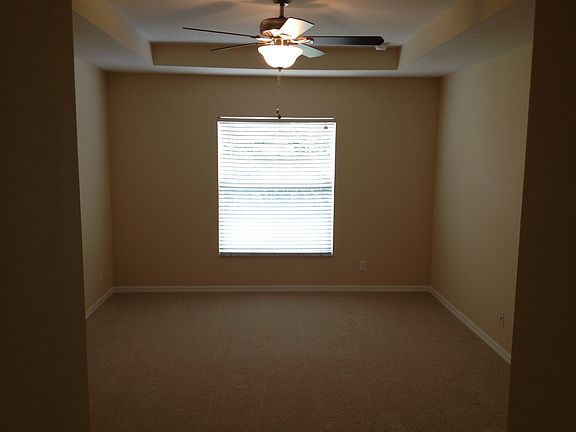 5th image of 2401 SW Massey St