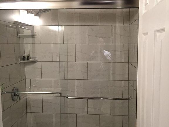 3rd image of 5534 Burgundy Pl