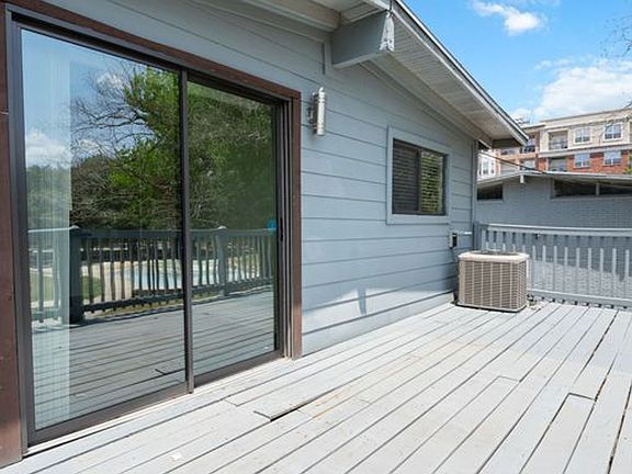 3rd image of 1717 Norfolk St APT 10