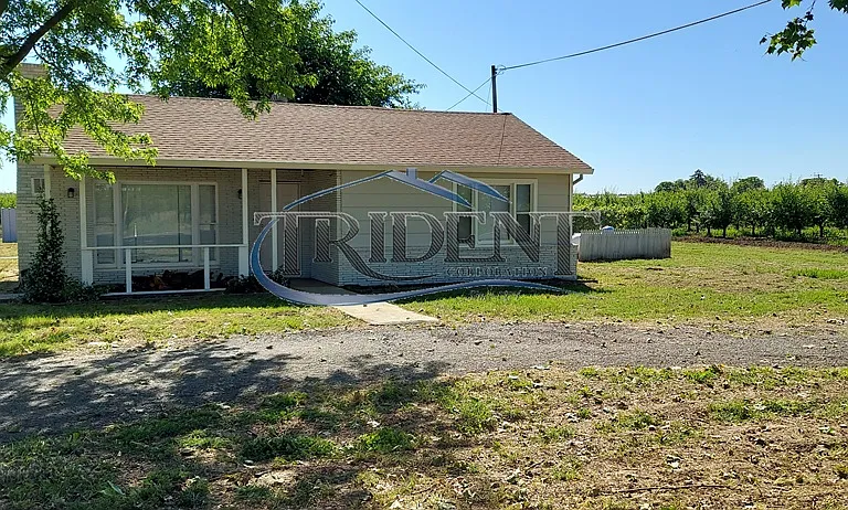 9618 Garden Hwy — Photo 2