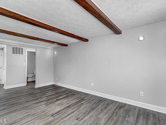 5th image of 505 Castle Ct