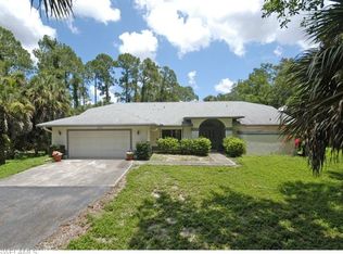 121 Sunrise Ct, Naples, FL 34119