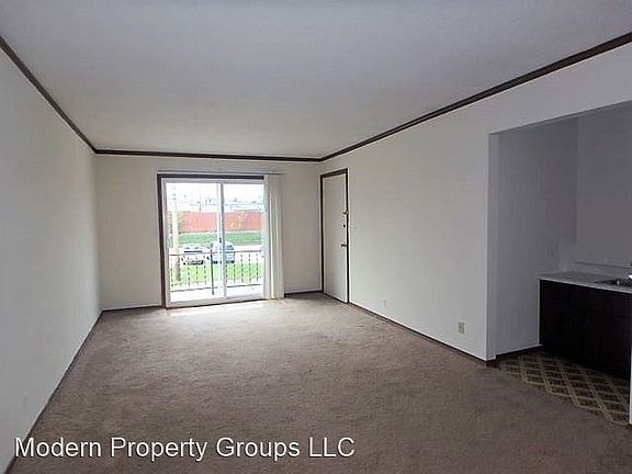 5th image of 108 Sieville Ave APT 110