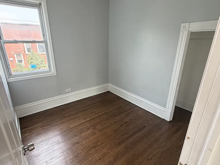 unti 2 2nd bedroom