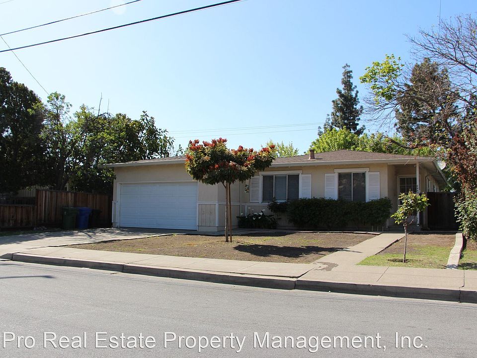 1st image of 2445 Plumleigh Dr