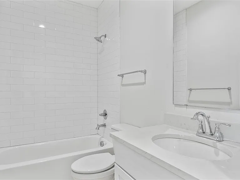 1903 W Bristol Ave #2 — Photo 11