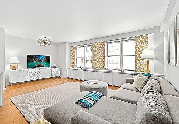 2nd image of 205 3rd Ave APT 7C