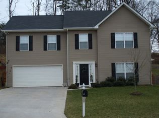 1415 Armiger Ln, Knoxville, TN 37932