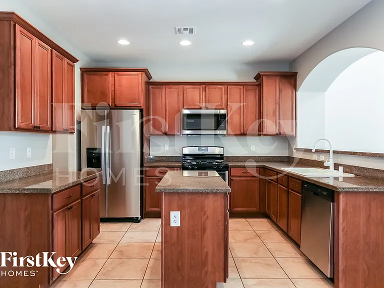 4184 Octans St — Photo 8