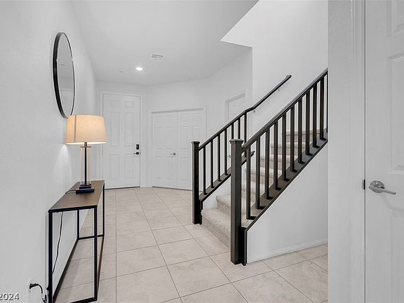 3rd image of 2900 Aragon Terrace Way