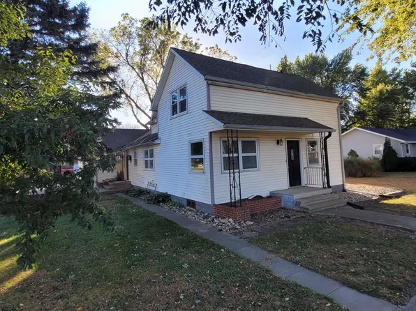 312 Carroll St, Sanborn, IA 51248