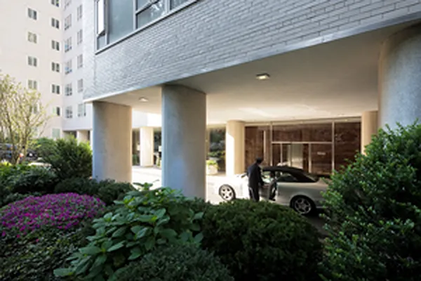 Sold by Corcoran | media 34