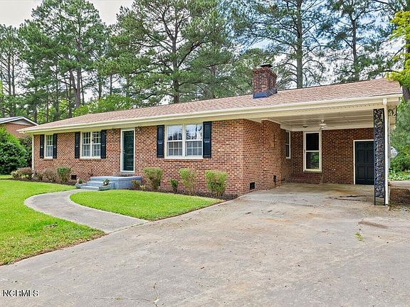 3rd image of 104 Laurie Drive