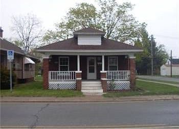 1st image of 830 Olive St N