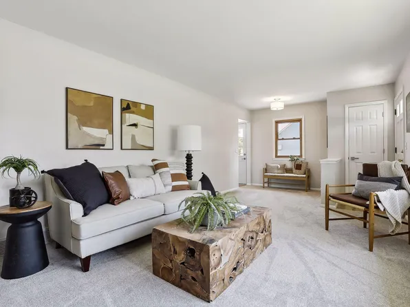 213 49th Ave NE, Fridley, MN 55421