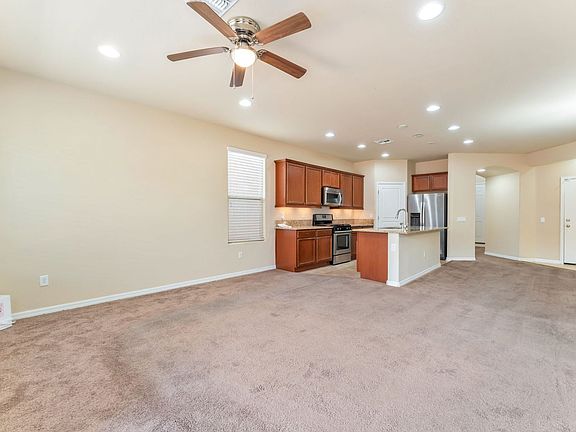 4th image of 10251 Copalito Dr