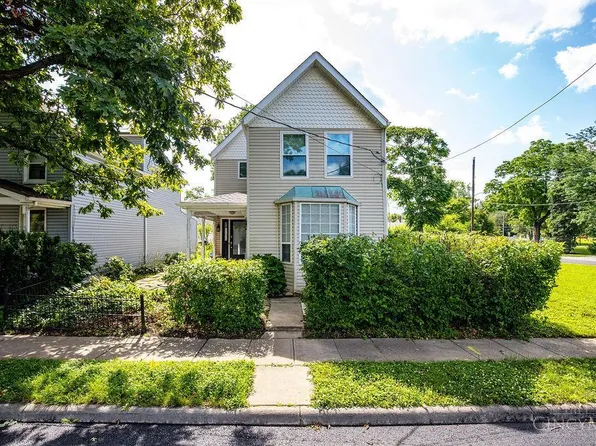 711 Van Roberts Pl, Cincinnati, OH 45215