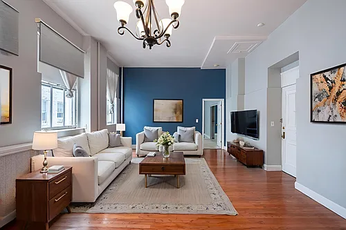 16 Balmoral St Photo 1