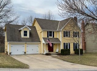 6808 Clairborne Rd, Shawnee, KS 66217