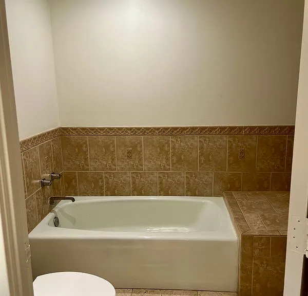 10445 Wilshire Blvd #305 — Photo 19