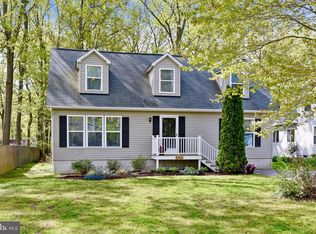 1215 Fairfax Ave, Churchton, MD 20733