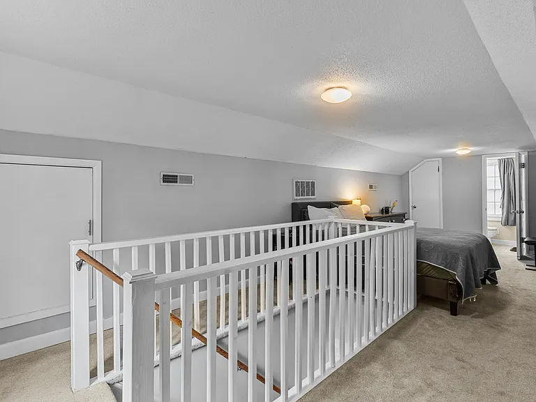 2503 Walker Ave — Photo 12