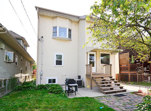 3rd image of 1109 S Highland Ave