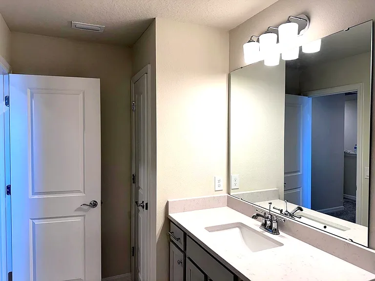4300 Chester Springs Blvd — Photo 19