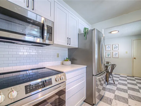 99 Ferguson Ave, Cambridge, ON N1R 6E9