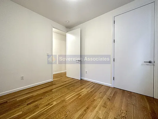 Rented by Sovereign Associates | media 13