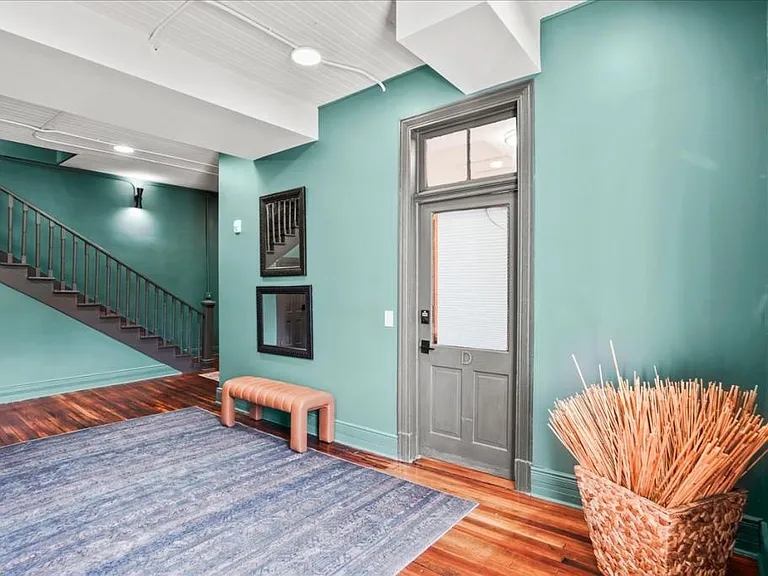 127 W Evans St — Photo 2