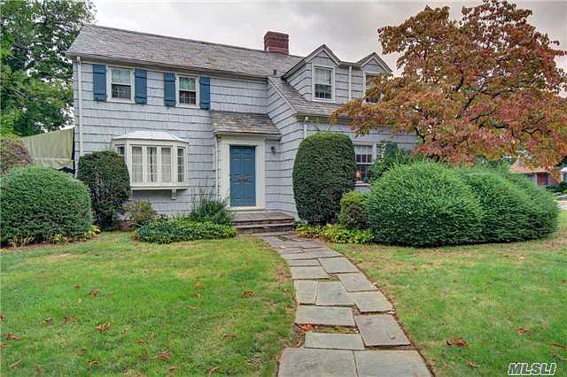 1st image of 9 Merillon Ave